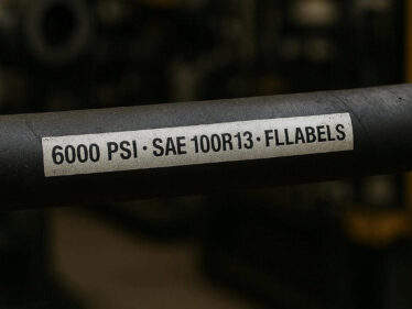 Hydraulic Hose Labeling – Best Practices for Safe & Permanent Identification