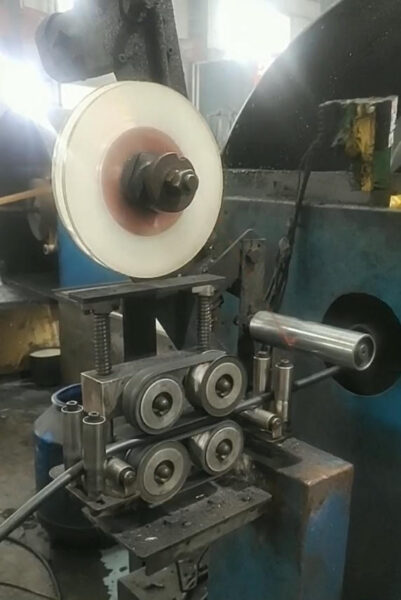 Transfer label fixing on the rubber hose